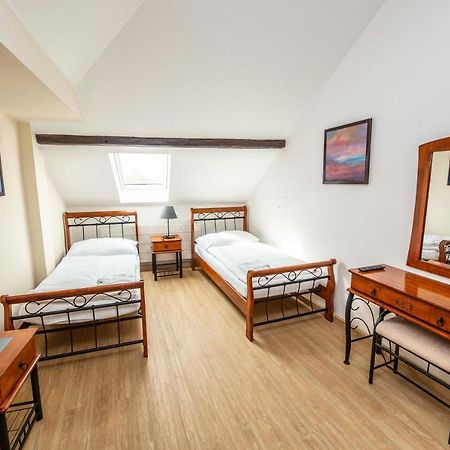 Penzion Královské lázně Poděbrady Esterno foto